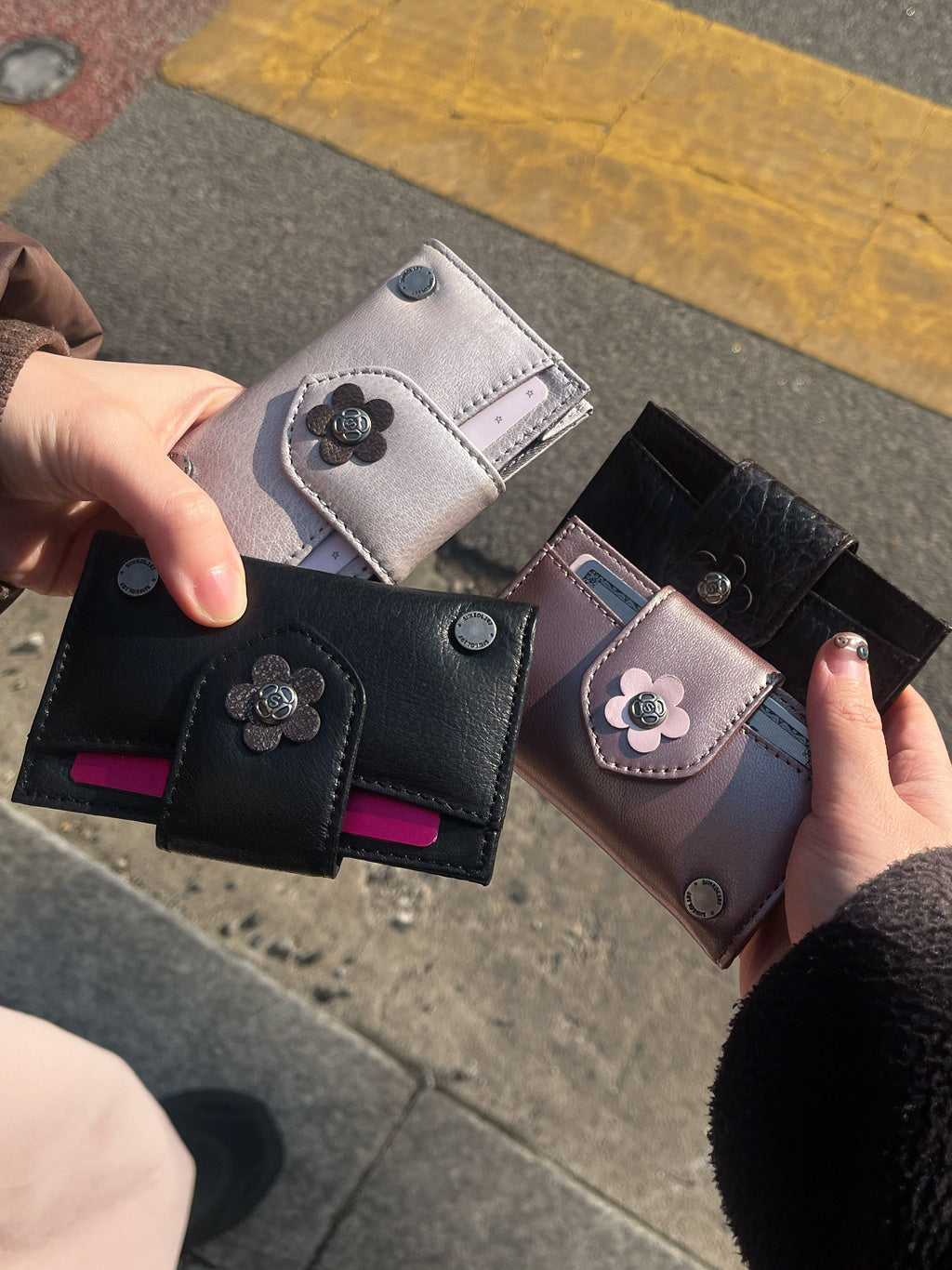 Fleur Card Wallet (Chrome Pink)