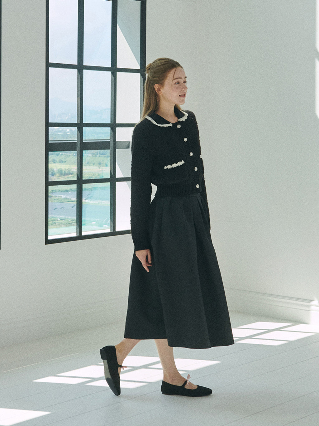 Rose Flared Skirt (Black)