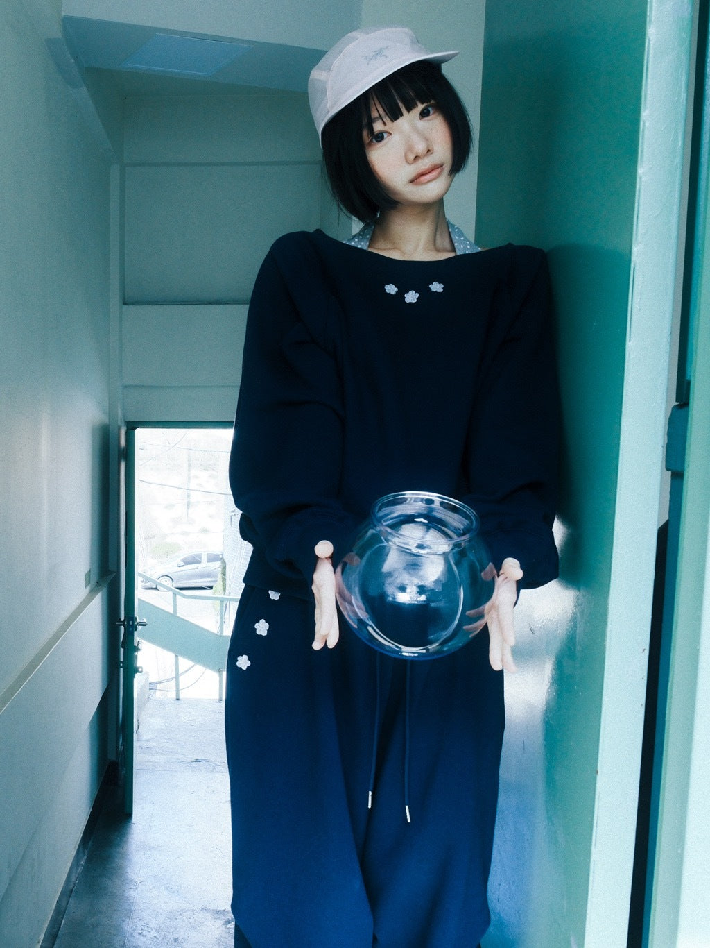U-Neck Crochet Sweatshirt (Navy)
